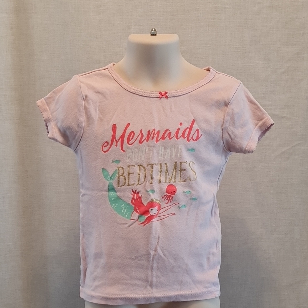Carter's Pink Mermaid Kids Top and Shorts Sleepset. In good used condition, 4T